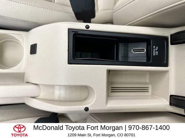 Used 2013 Silver Volkswagen 2.0L TDI image 20