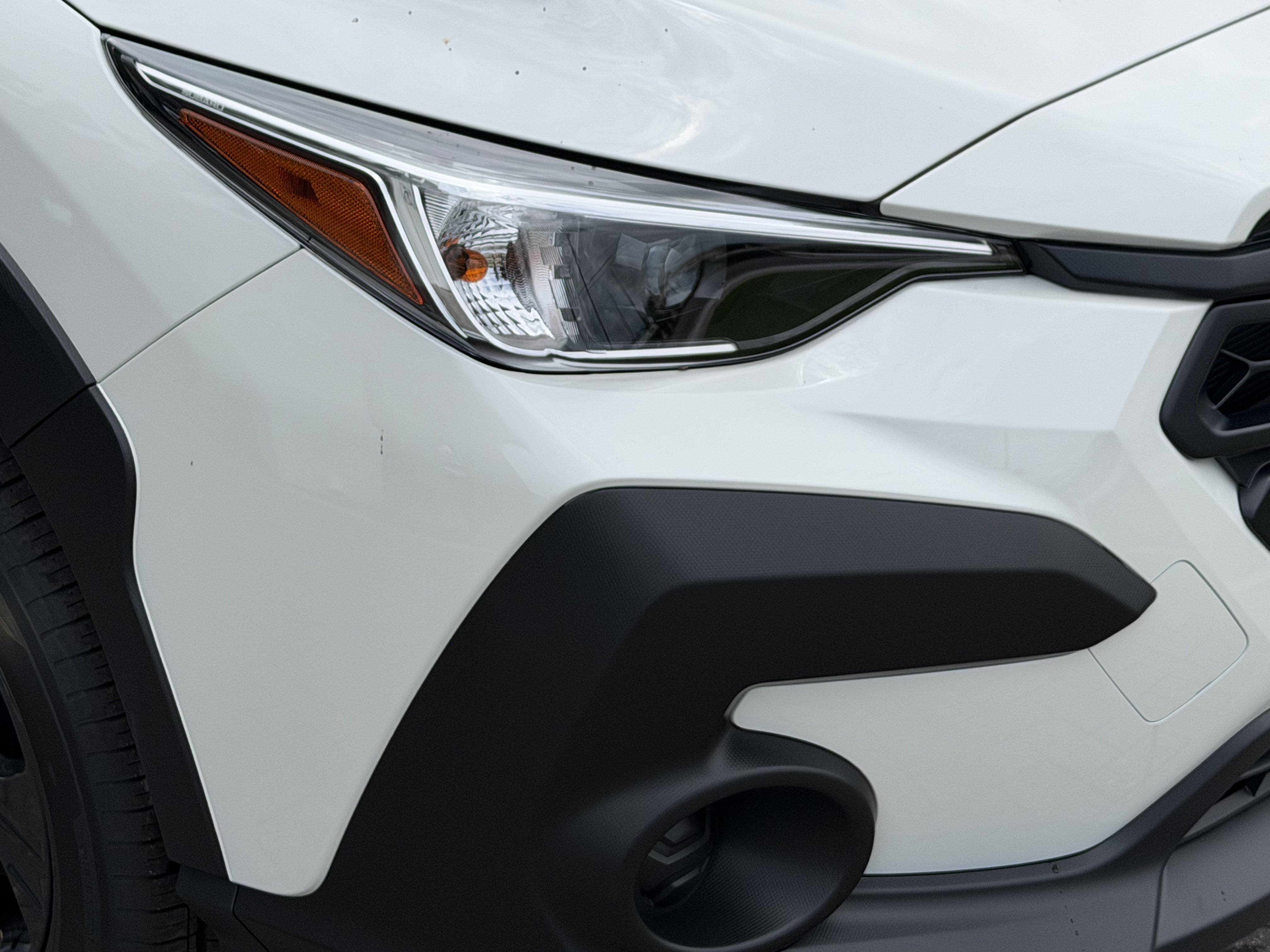 New 2026 CRYSTAL WHITE PEARL Subaru Base image 9