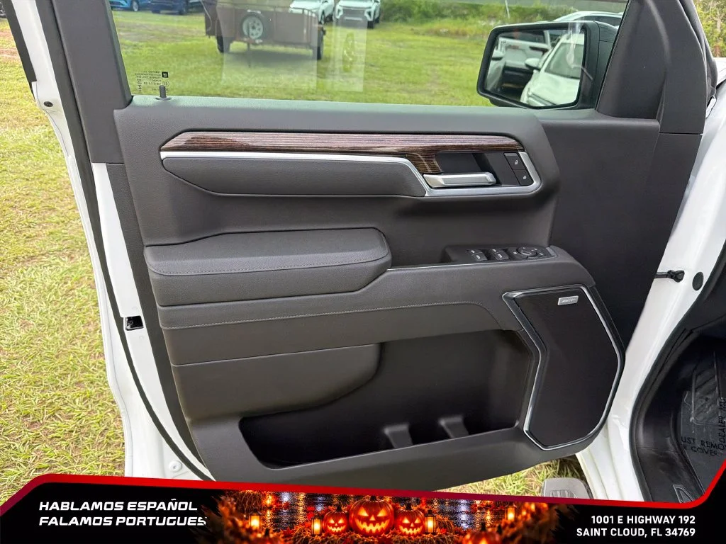 New 2026 Summit White GMC Elevation image 12