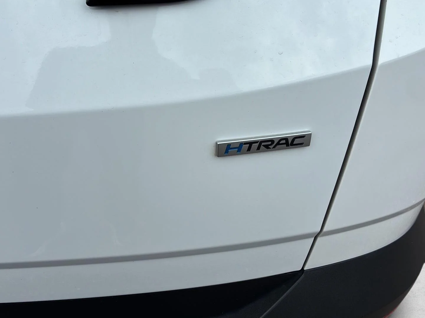 Used 2024 White Pearl Hyundai SE image 8