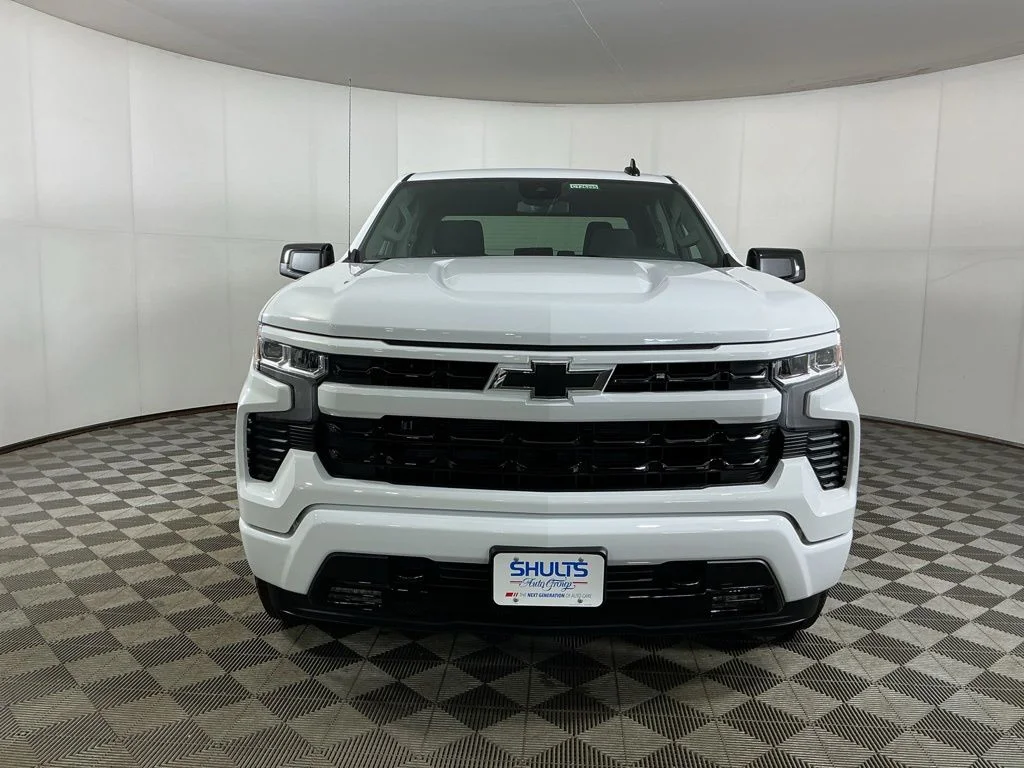 New 2026 White Chevrolet RST image 2