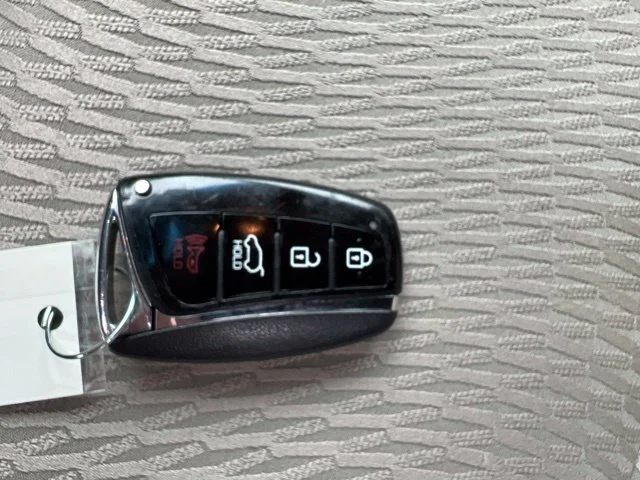 Used 2018 Gray Hyundai 2.4 Base image 32