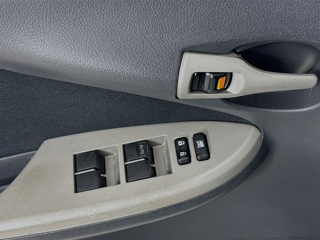 Used 2012 Classic Silver Metallic Toyota S image 20