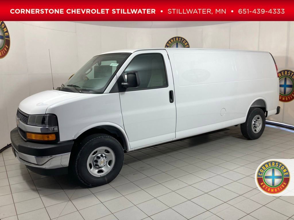 2026 Chevrolet Express 3500 Extended Work Van's photo