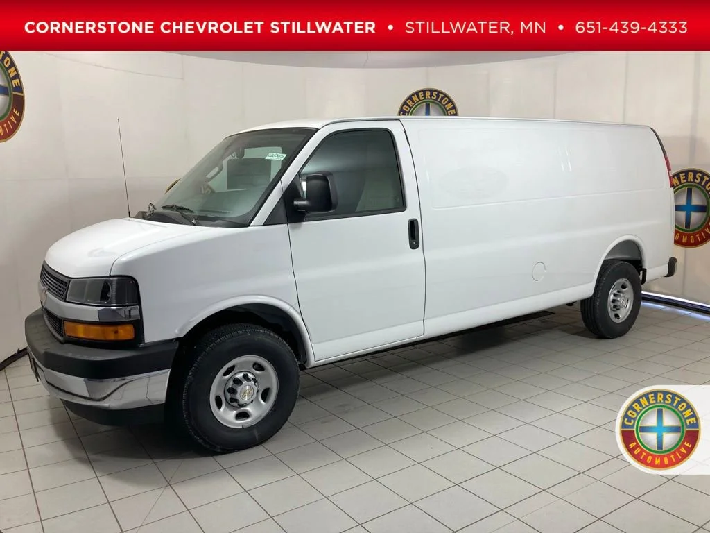 2026 Chevrolet Express 3500 Extended Work Van's photo
