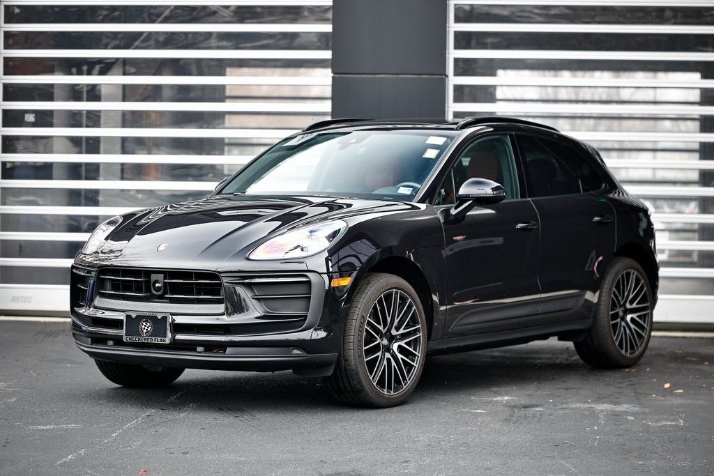2024 Porsche Macan Base