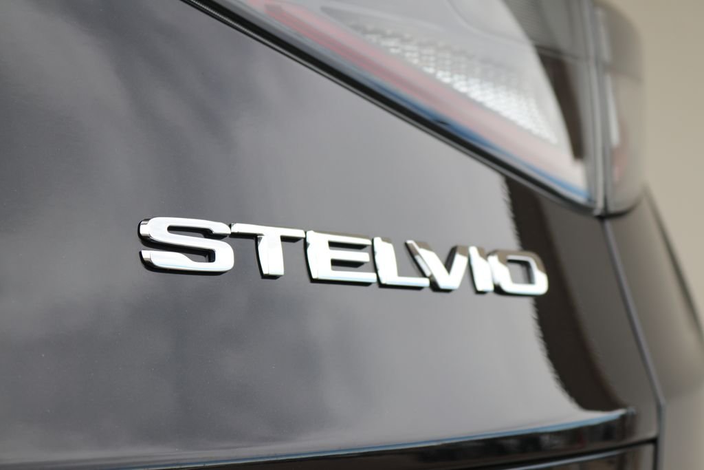 2025 Alfa Romeo Stelvio Intensa - Photo 36