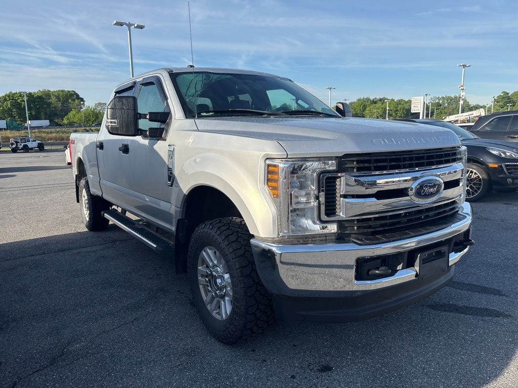 2018 Ford F-250 XLT 4x4 Crew Cab 8' Box's photo