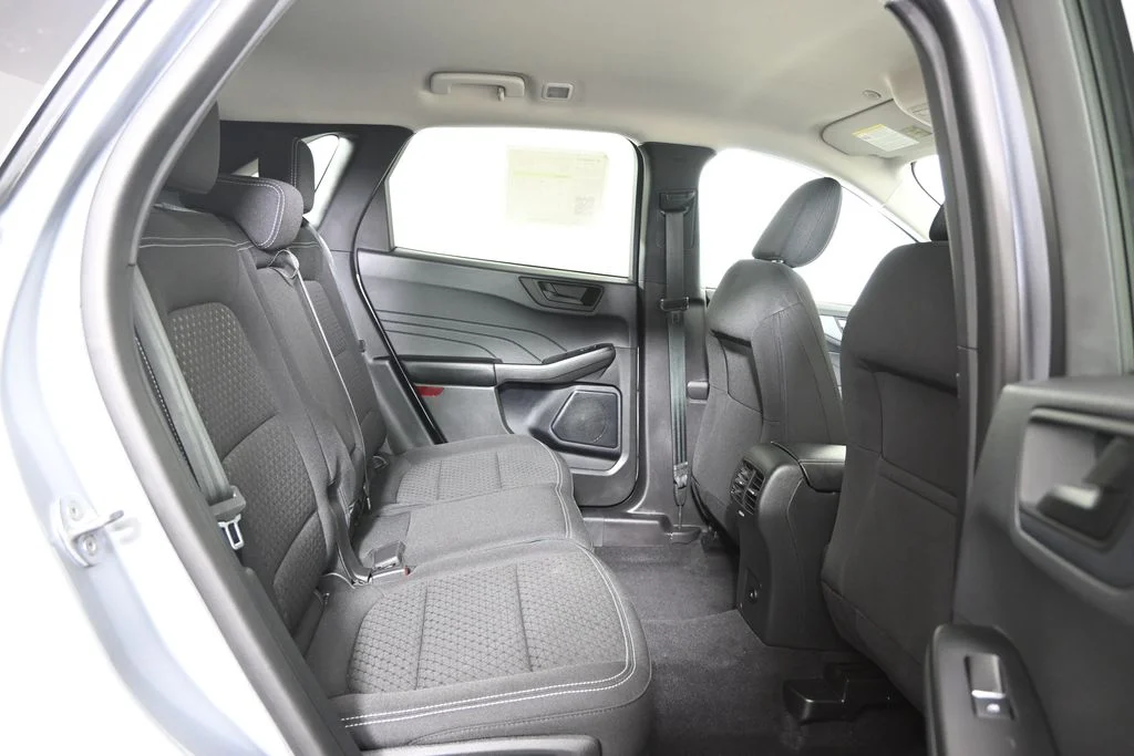 Used 2023  Ford Active image 15