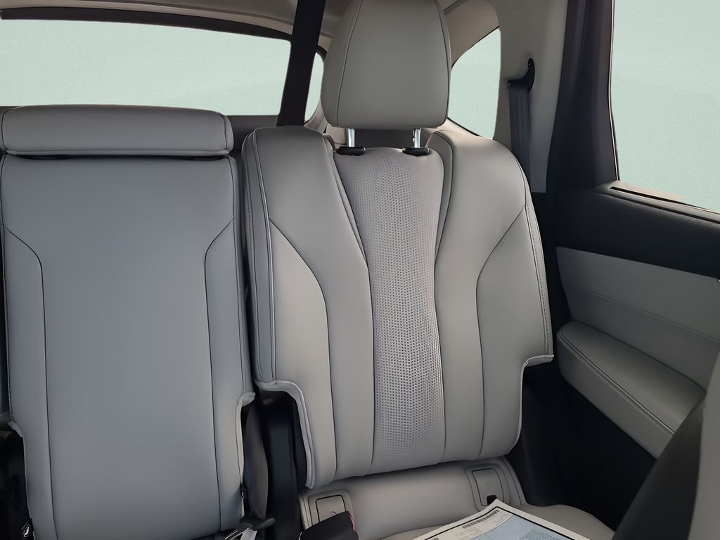 New 2026 Solar Silver Metallic Acura Technology Package image 6