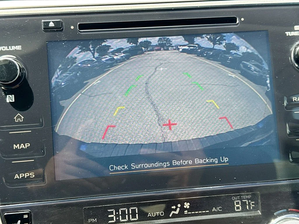 Used 2019 Blue Subaru 2.5i Premium image 16