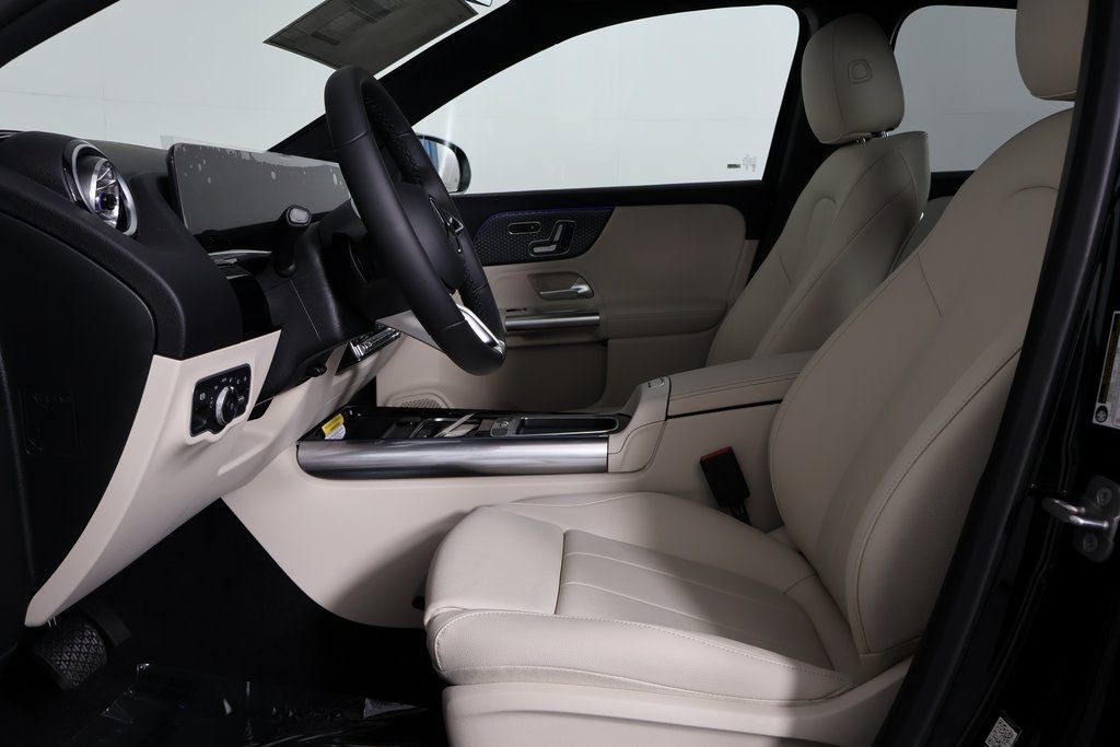 New 2026 Night Black Mercedes-Benz GLA 250 image 5