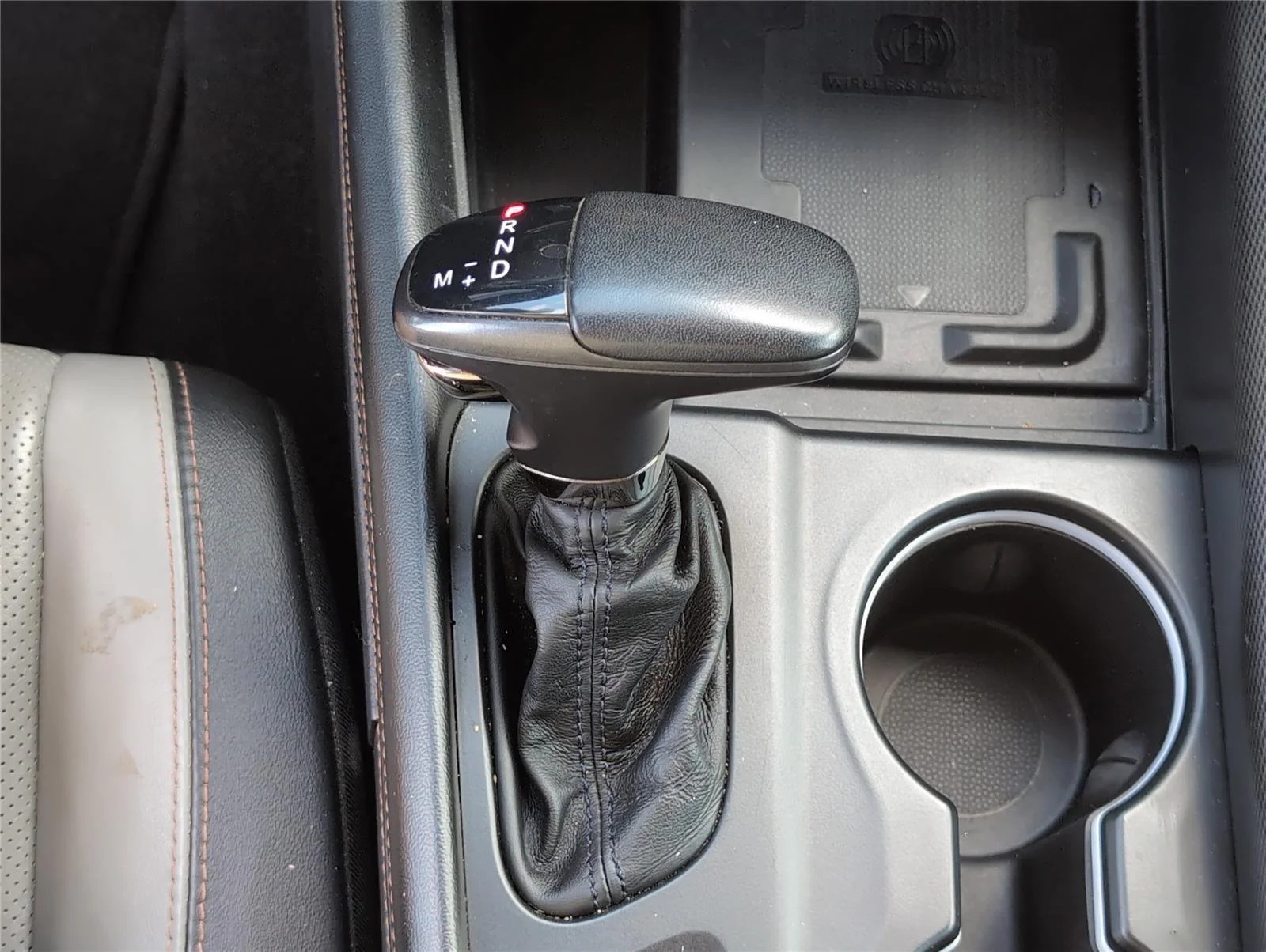 Used 2022 White Knuckle Clearcoat Dodge R/T image 21