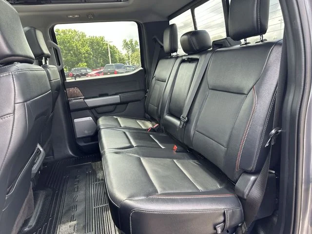 Used 2024 Gray Ford Lariat image 27