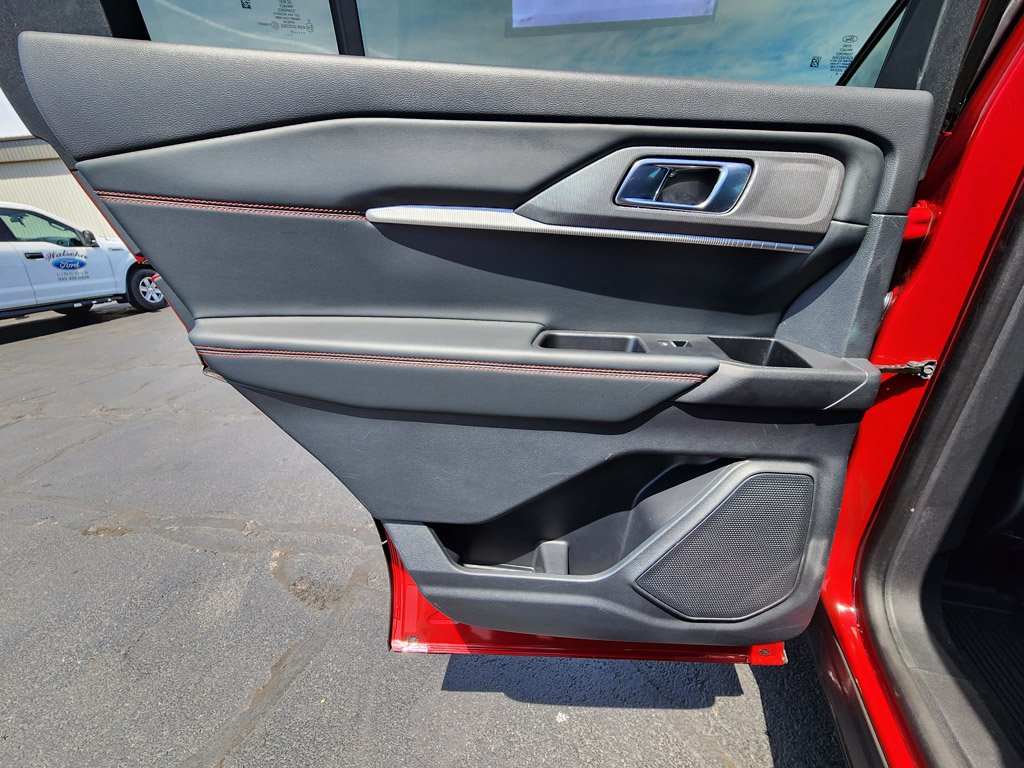 Used 2025 Rapid Red Metallic Tinted Clearcoat Ford ST-Line image 17