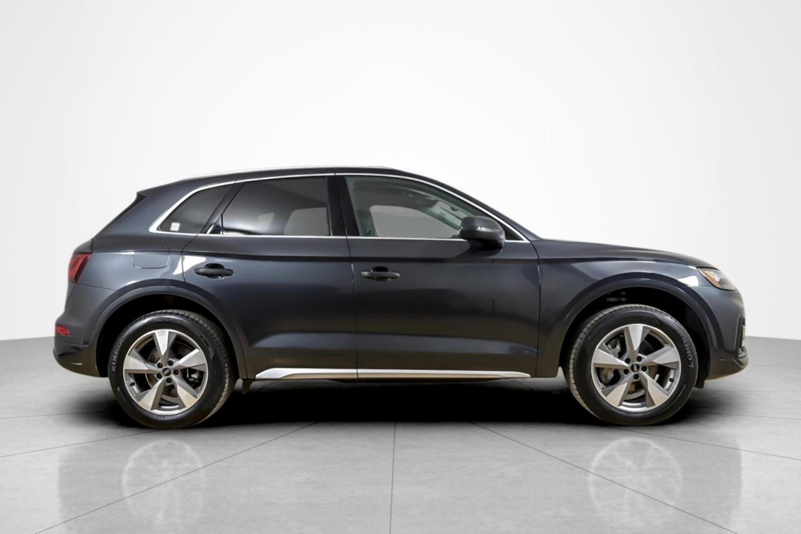Used 2023 Manhattan Gray Metallic Audi Premium Plus 40 TFSI quattro image 6