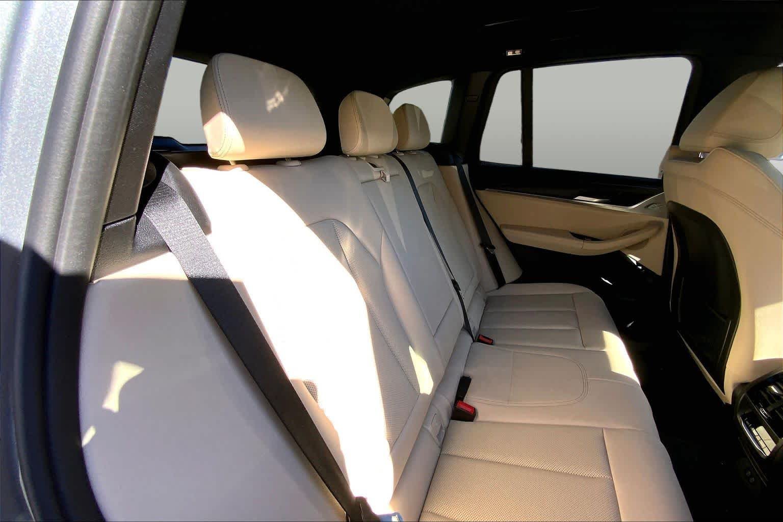Used 2024 Skyscraper Grey Metallic BMW xDrive30i image 19