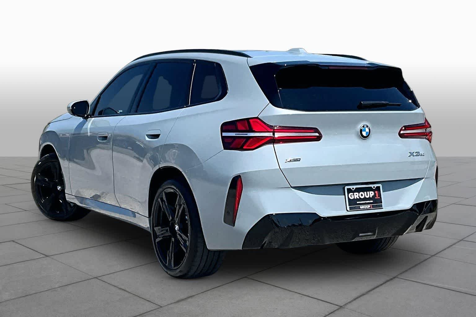 2026 BMW X3 30 - Photo 11