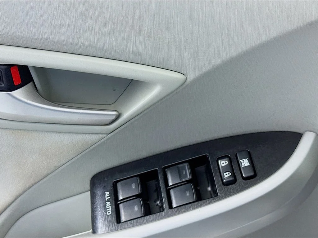 Used 2014 Classic Silver Metallic Toyota Three image 21