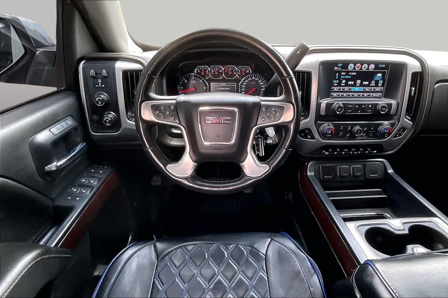 Used 2018 Quicksilver Metallic GMC SLT image 6