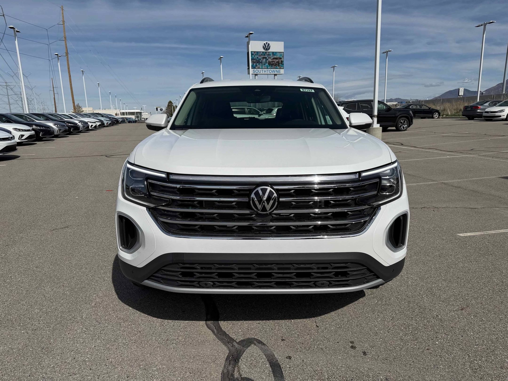 New 2026 Opal White Volkswagen 2.0T SE w/Technology image 11