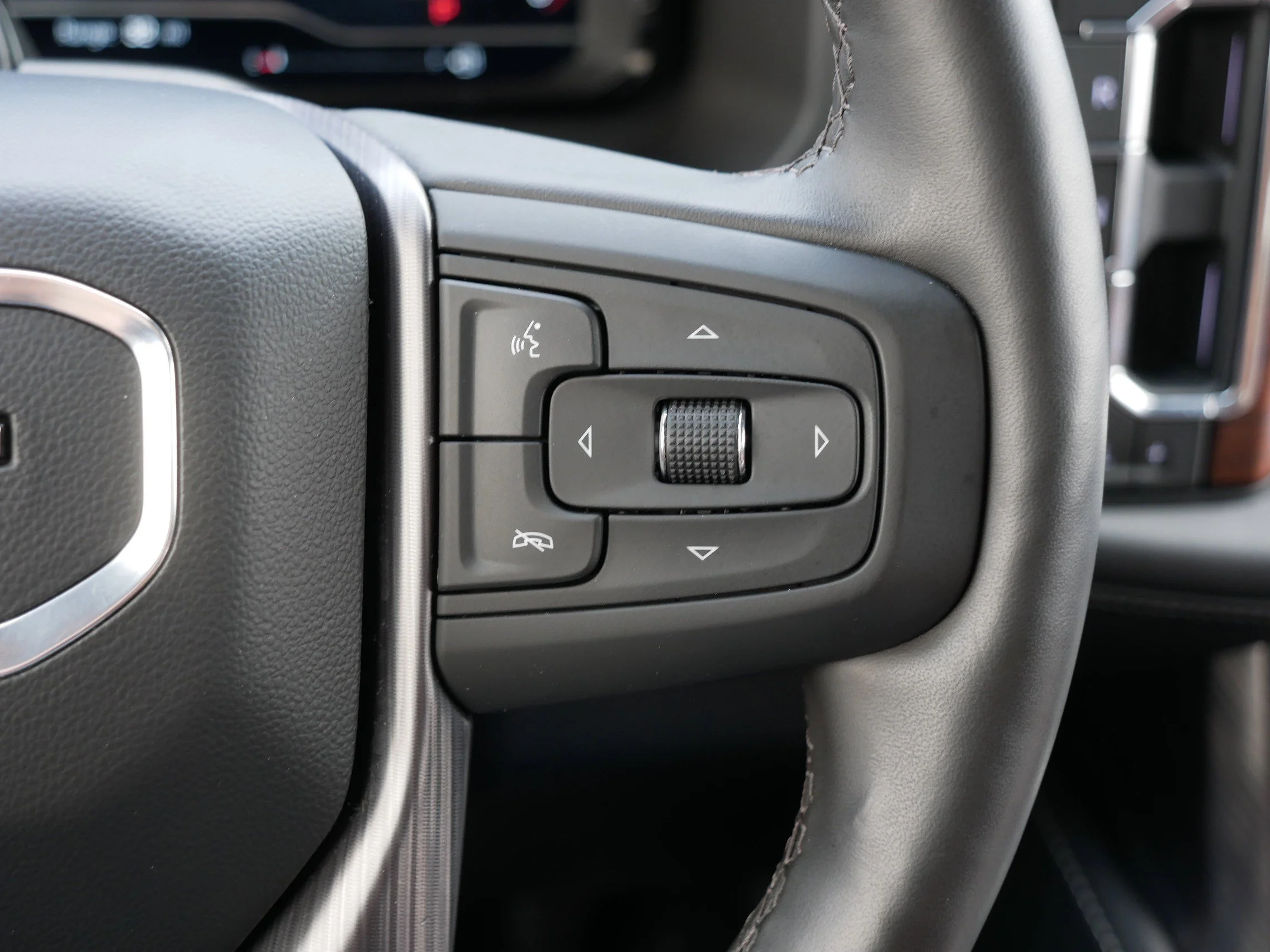Used 2024 Onyx Black GMC Denali Ultimate image 30