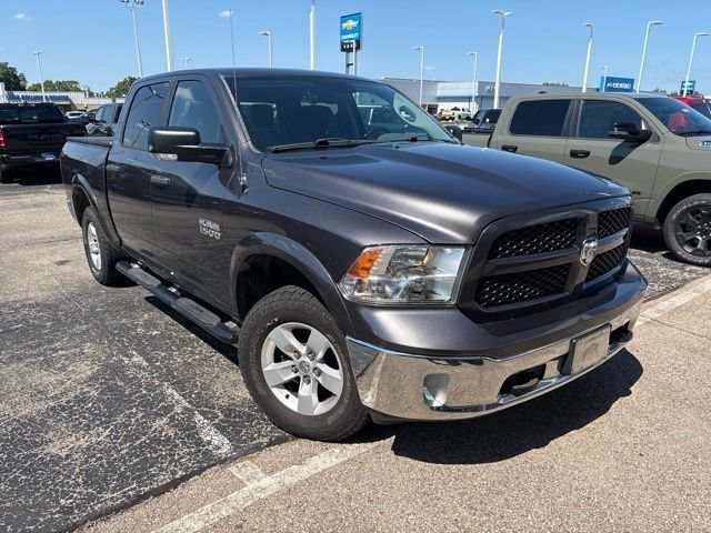 Used 2015 Granite Crystal Metallic Clearcoat Ram Outdoorsman image 3
