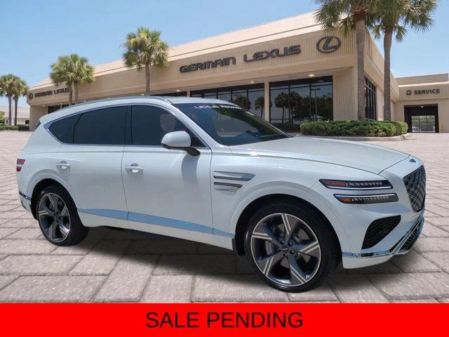 Used 2025 White Genesis 2.5T Prestige image 1