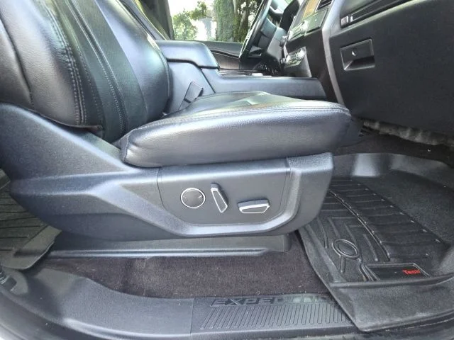 Used 2021 White Ford Limited image 22