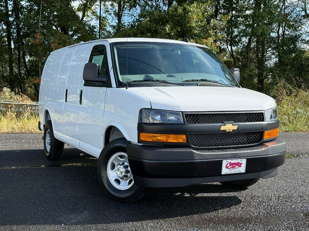 2025 Chevrolet Express Cargo Work Van - Photo 13