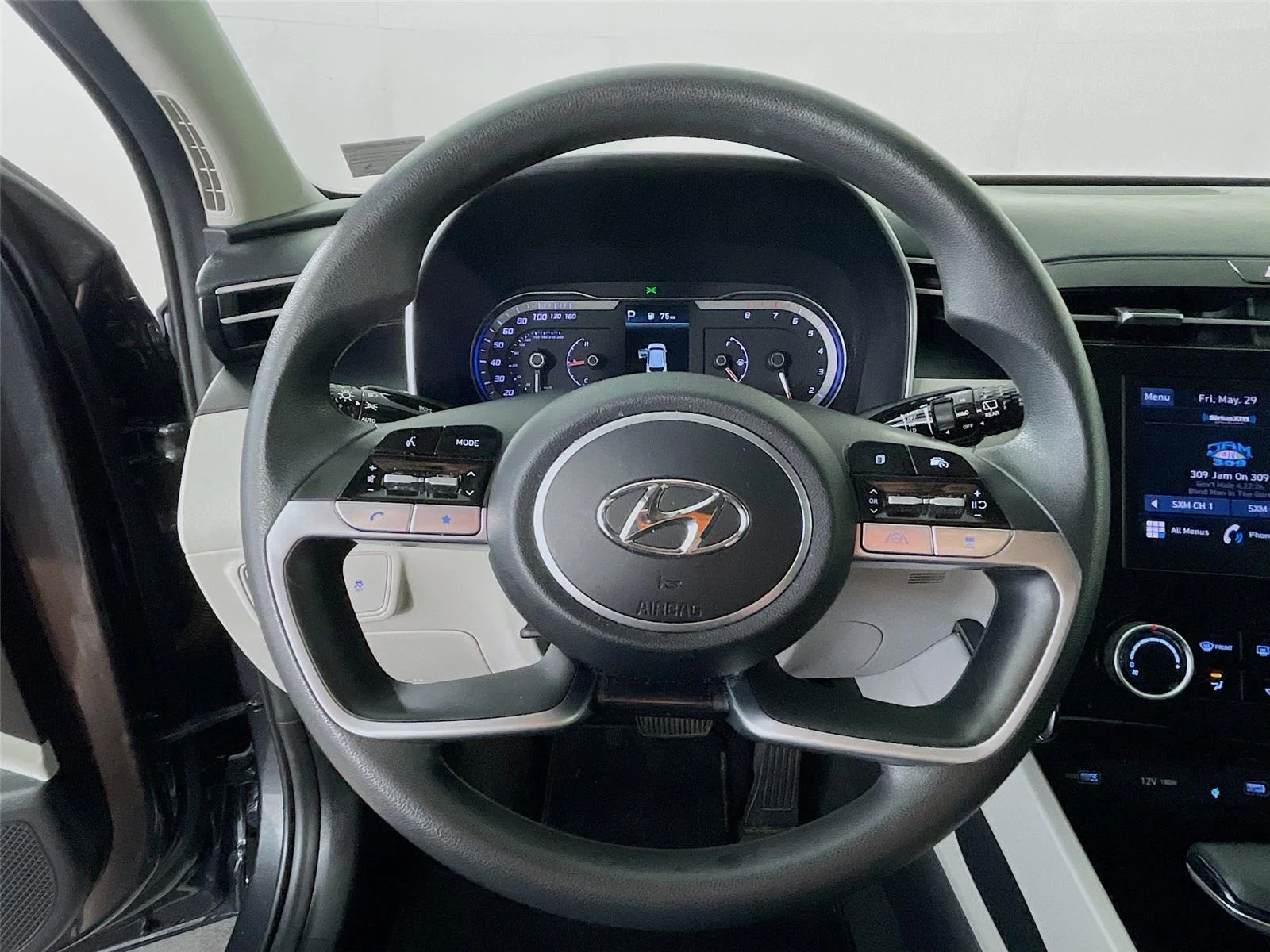 Used 2023 Portofino Gray Hyundai SEL image 15