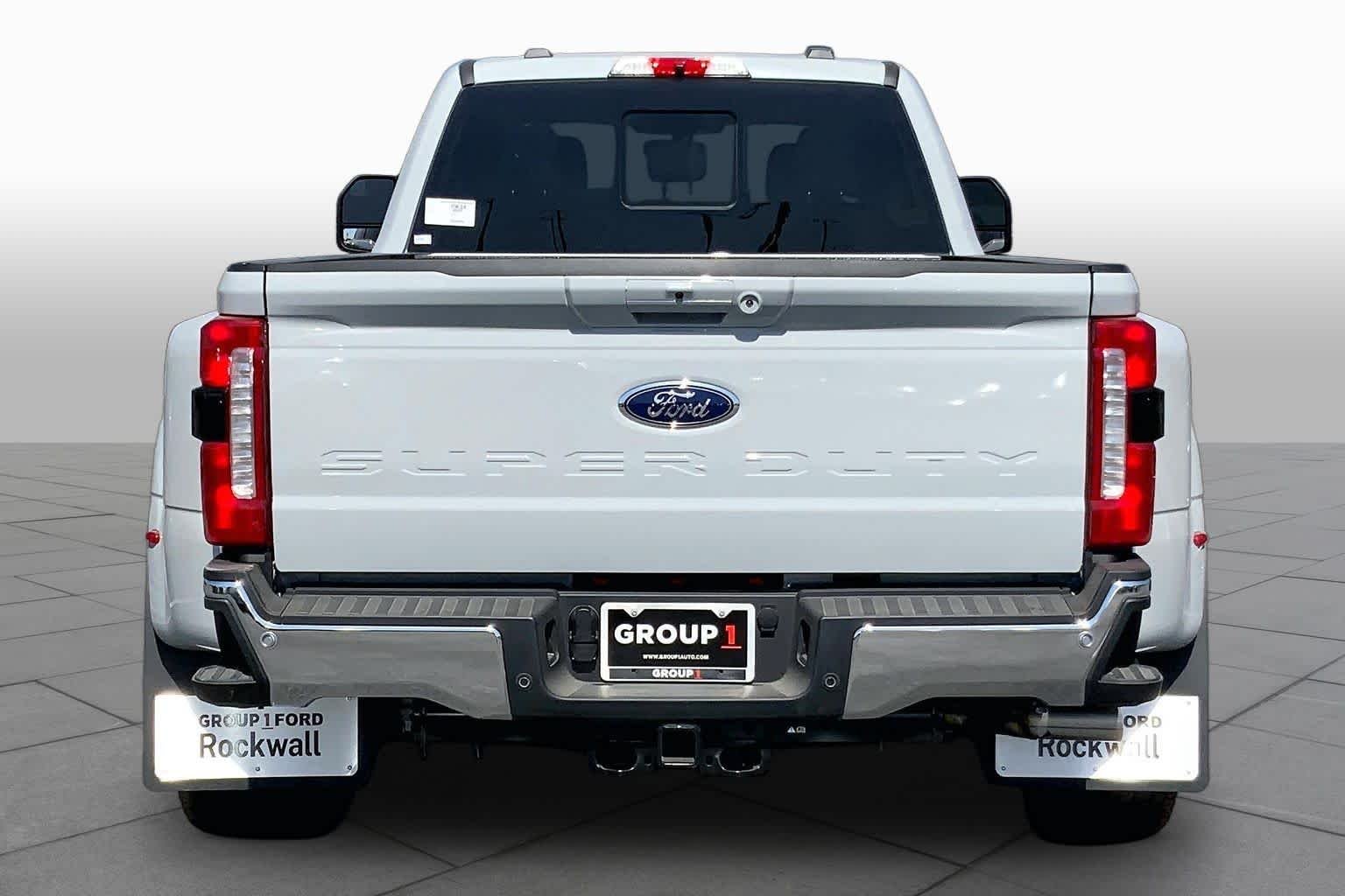 New 2026 Avalanche Ford F-350® XLT image 4