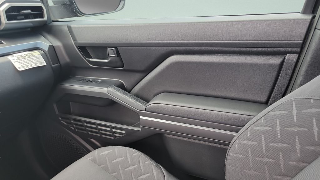 2026 Toyota Tacoma SR5 - Photo 13