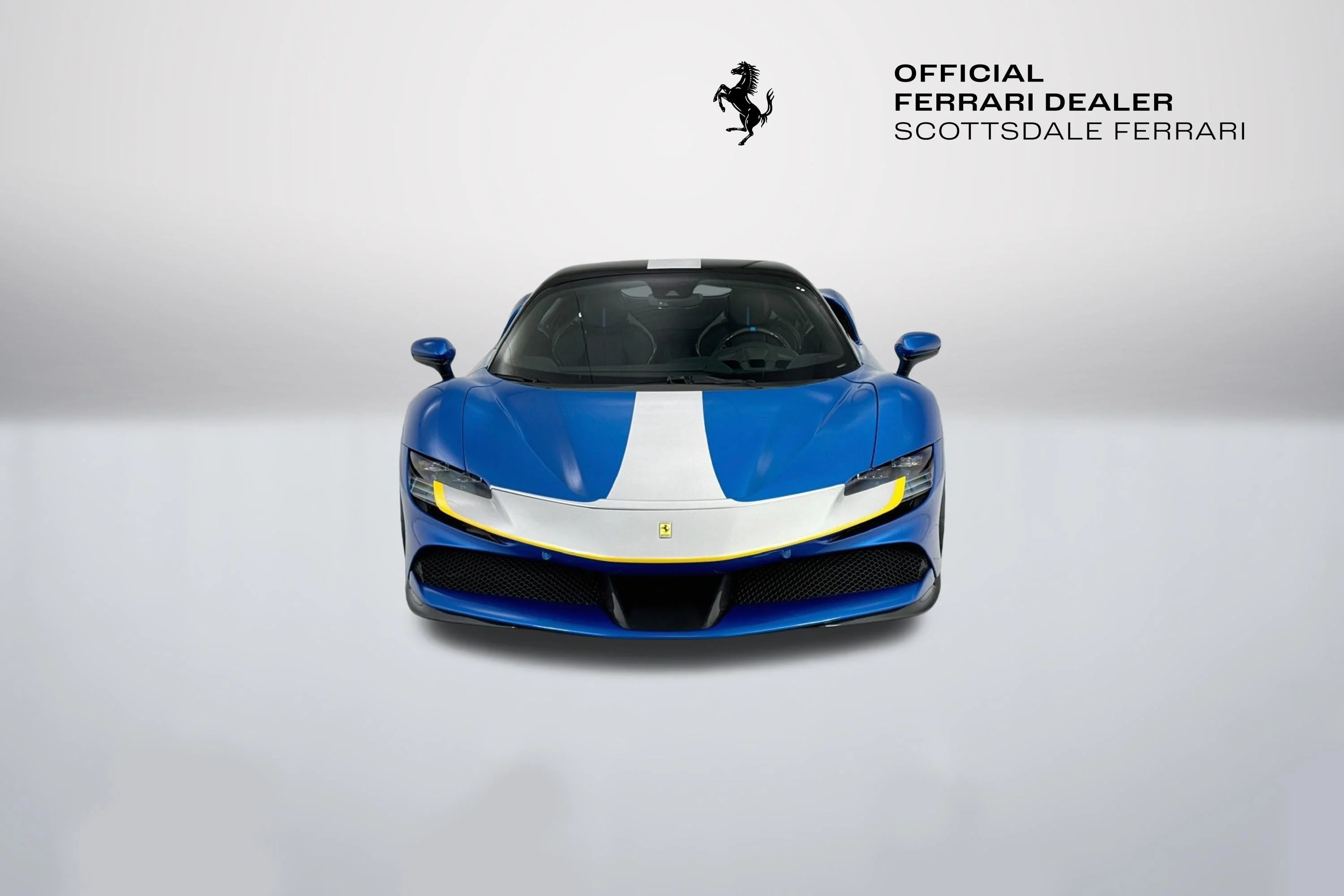 Used 2022 Blu Corsa Ferrari  image 10