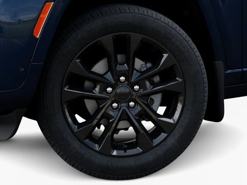 New 2026 Fathom Blue Pearl-Coat Exterior Paint Jeep Limited Reserve image 9