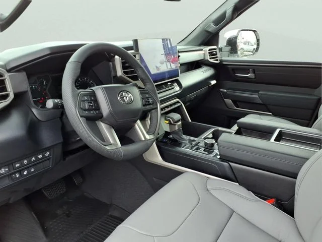 2026 Toyota Tundra SR5 - Photo 14