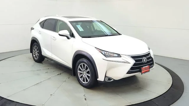 Used 2016 White Lexus 200t image 14
