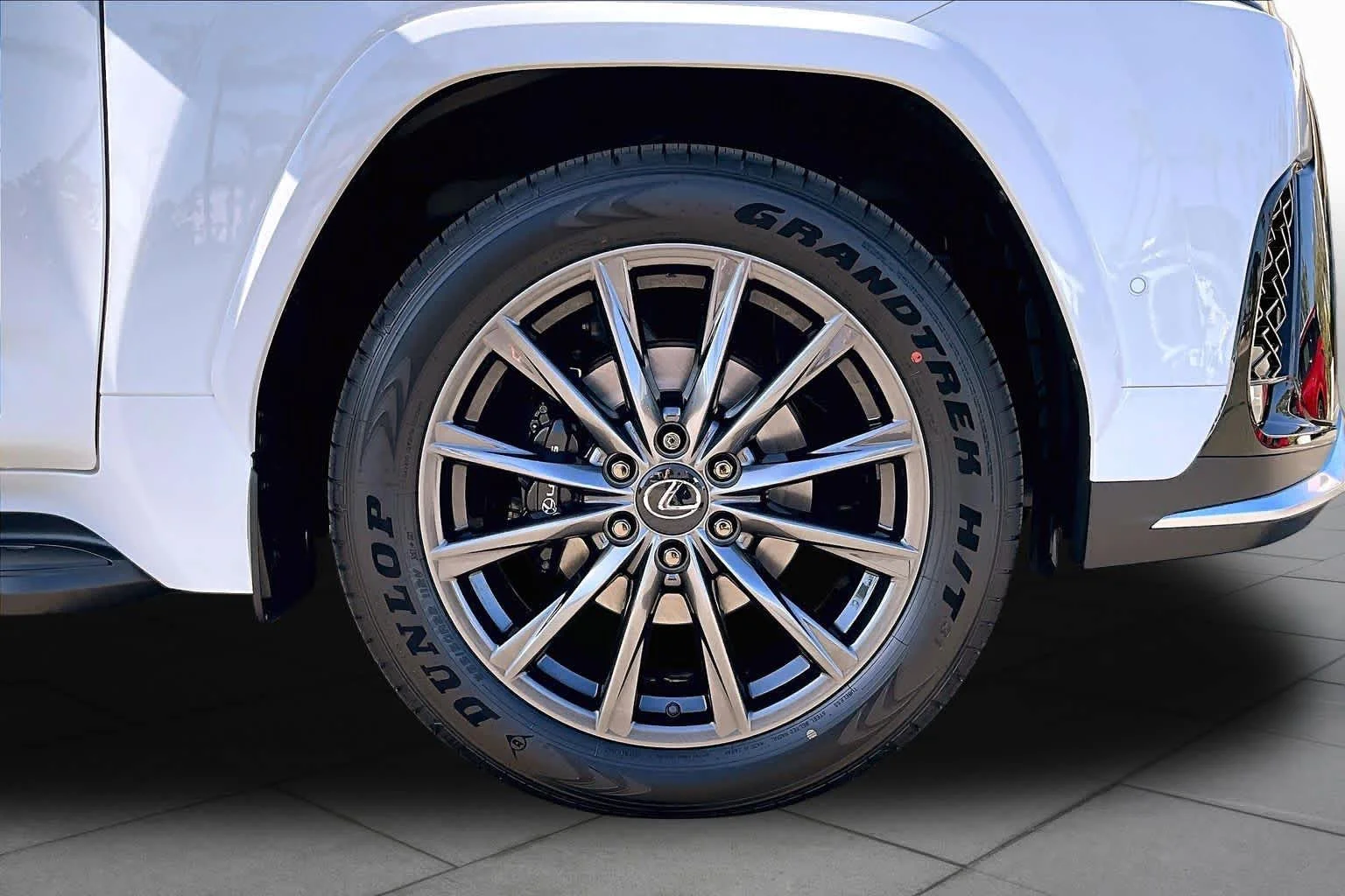 New 2026 Ultra White Lexus F SPORT HANDLING image 9