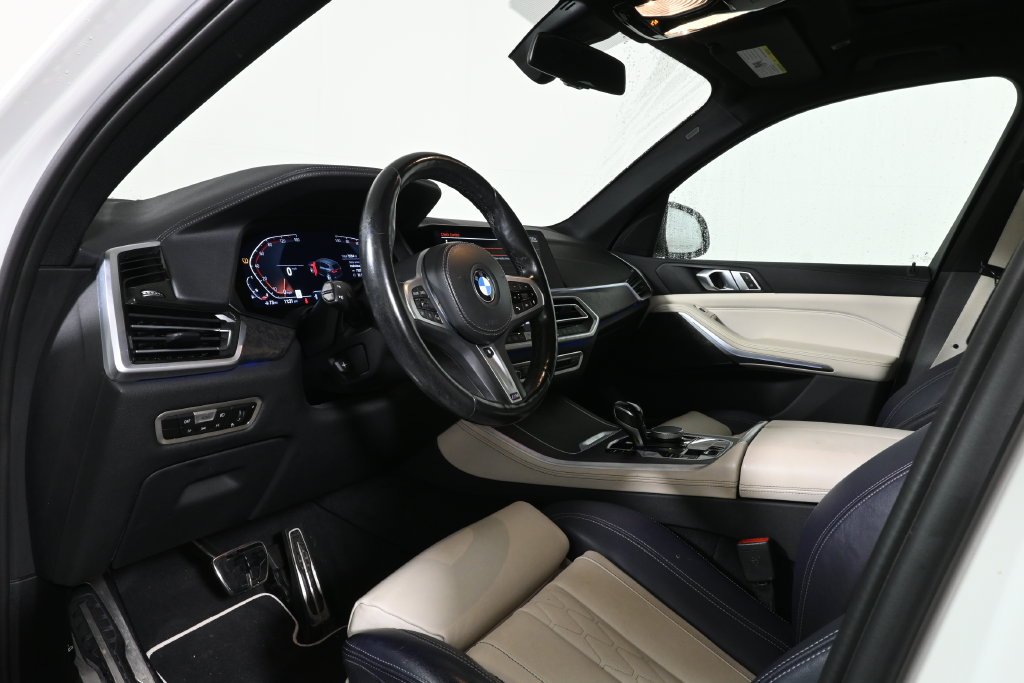 Used 2022 White BMW xDrive40i image 4