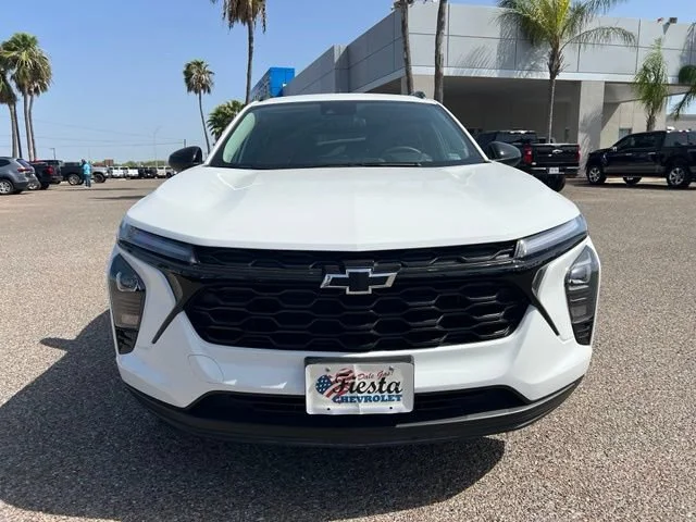 Used 2026 Summit White Chevrolet LT image 2