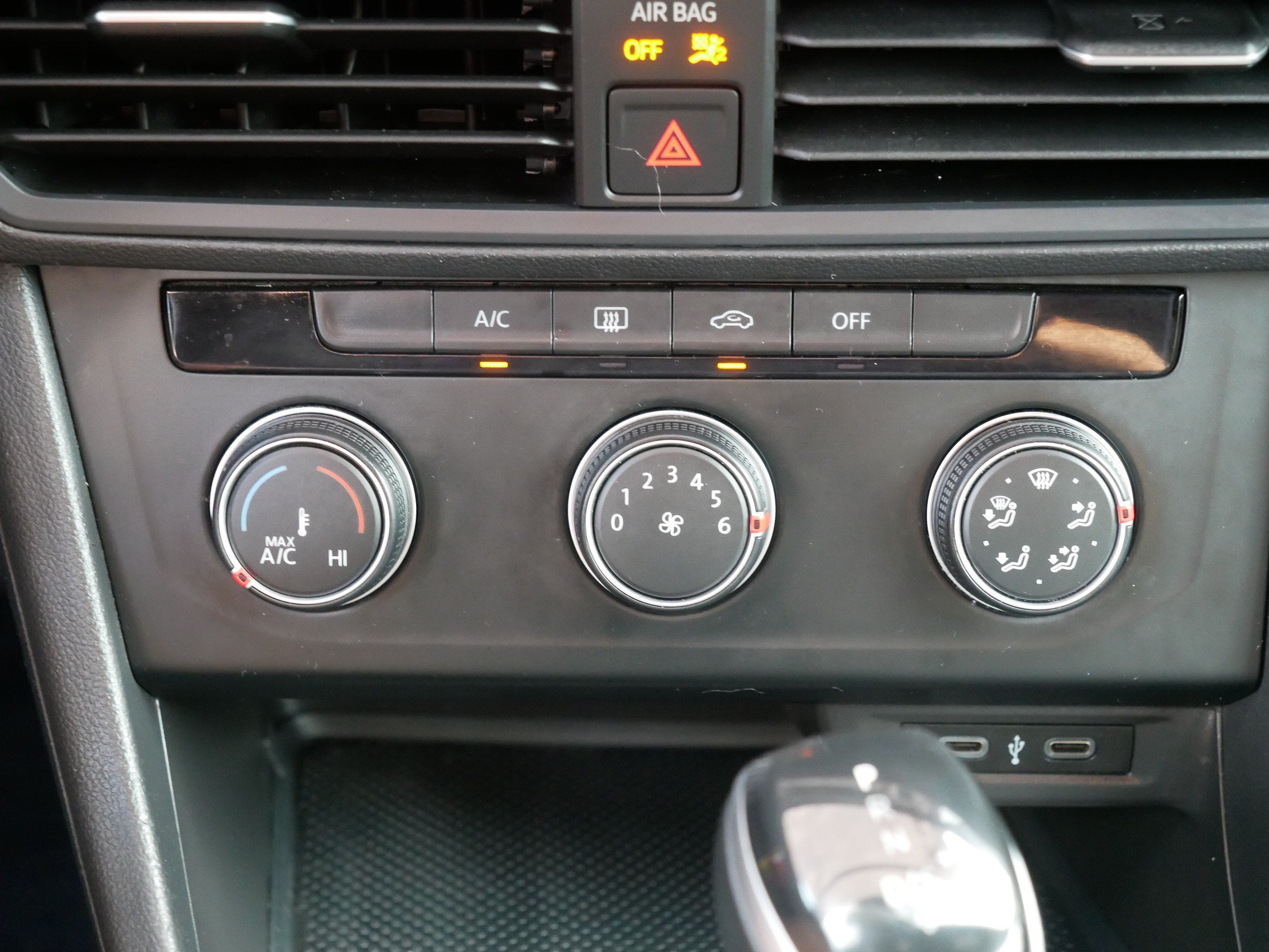 Used 2022 Pyrite Silver Metallic Volkswagen Sport image 23