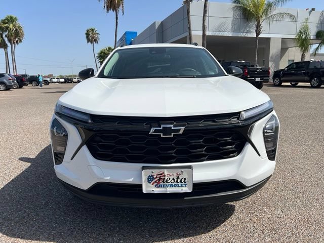 Used 2026 Summit White Chevrolet LT image 2
