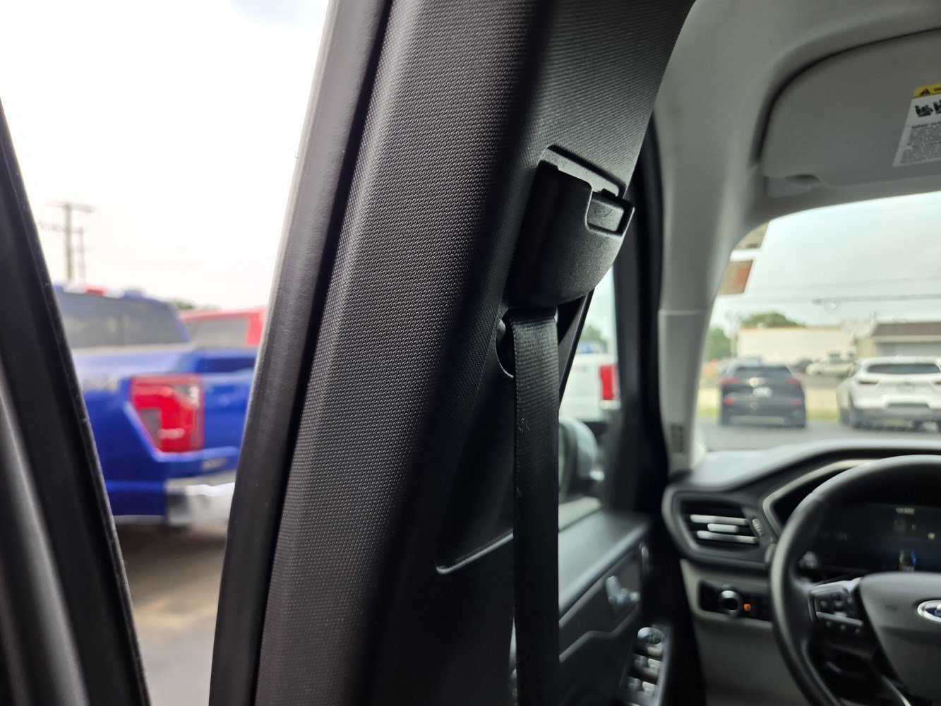 Used 2023  Ford Active image 30