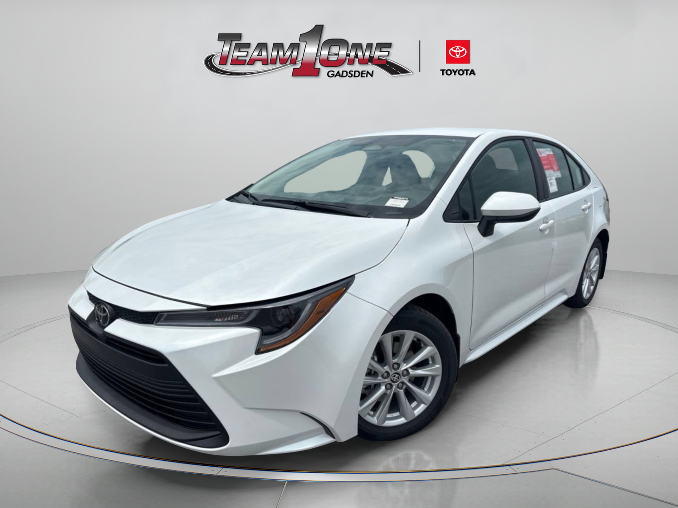 New 2026 Wind Chill Pearl Toyota LE image 4