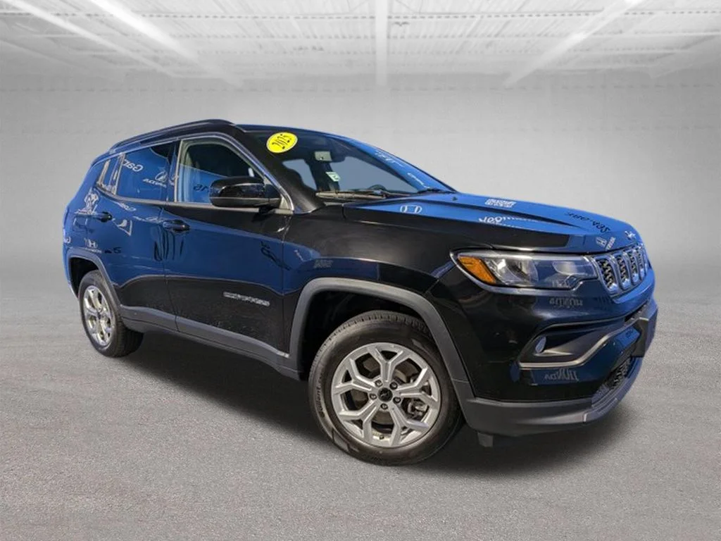 Certified Used 2025 Black Jeep Latitude image 3