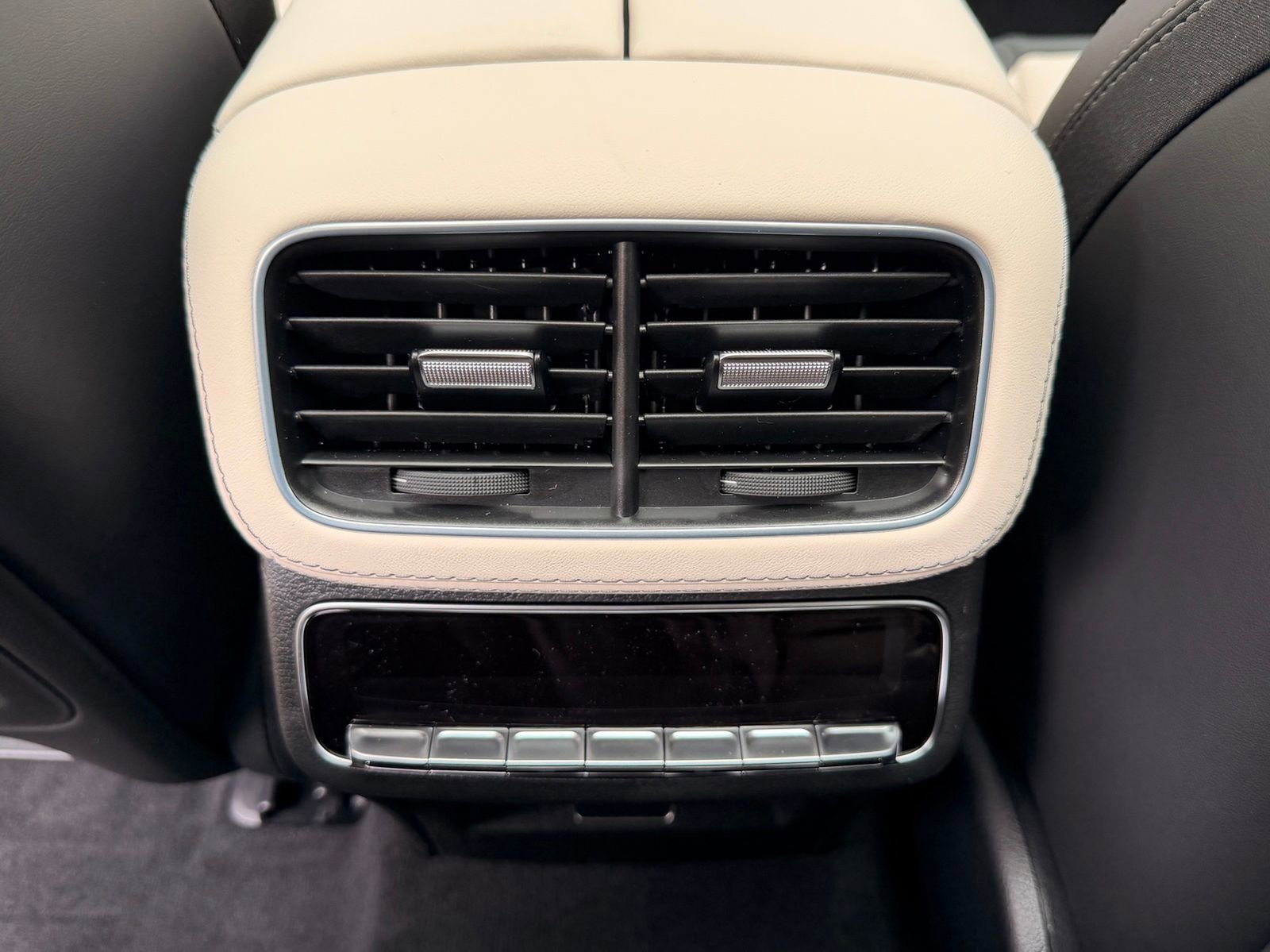 New 2026 MANUFAKTUR Cote D Azur Light Blue Metallic Mercedes-Benz GLE 53 AMG® image 38