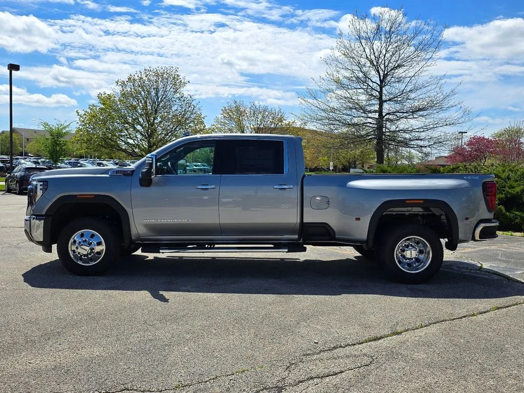 2026 GMC Sierra 3500HD SLT - Photo 7
