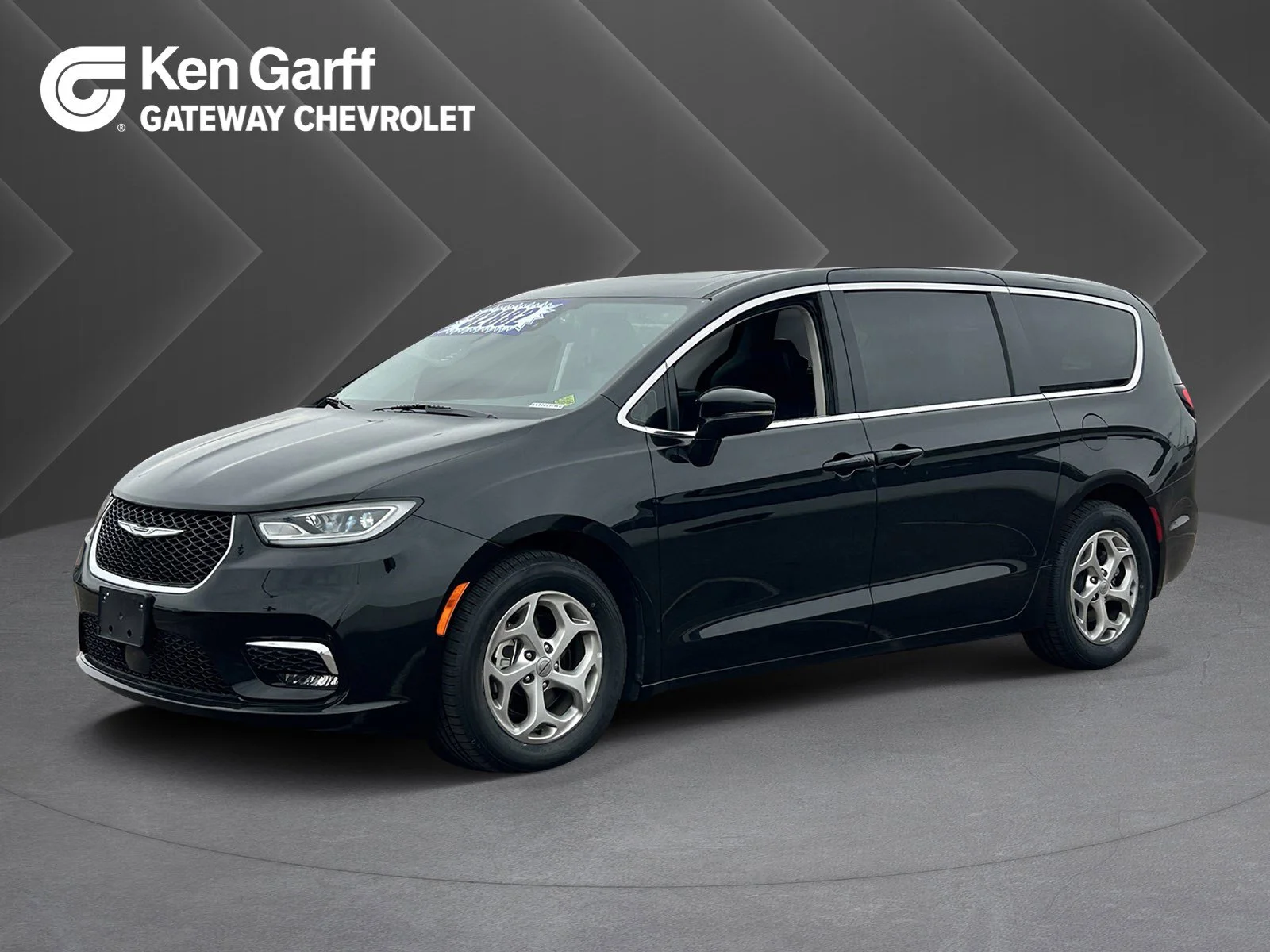 2024 Chrysler Pacifica Limited's photo