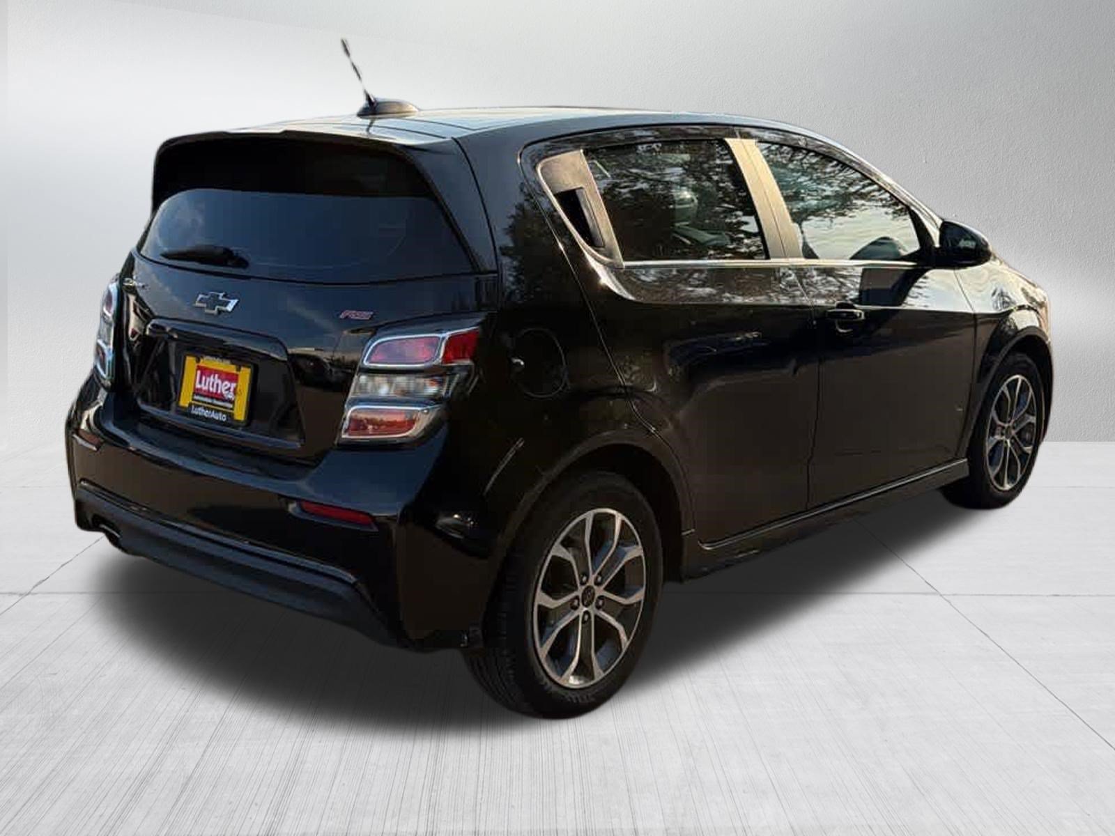 Used 2019 Chevrolet Sonic LT with VIN 1G1JD6SB6K4140567 for sale in Minneapolis, MN