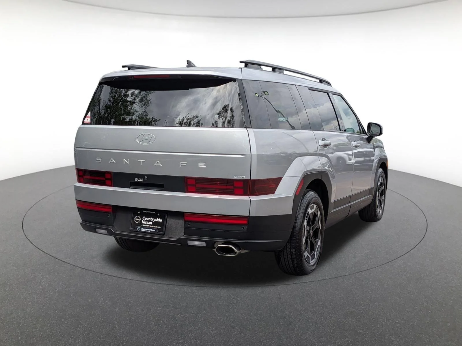 Used 2025 Shimmering Silver Pearl Hyundai SEL image 5
